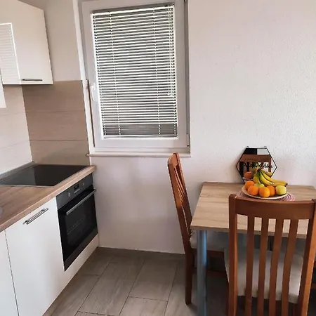 Apartmani Josipa Baška Voda Extérieur photo